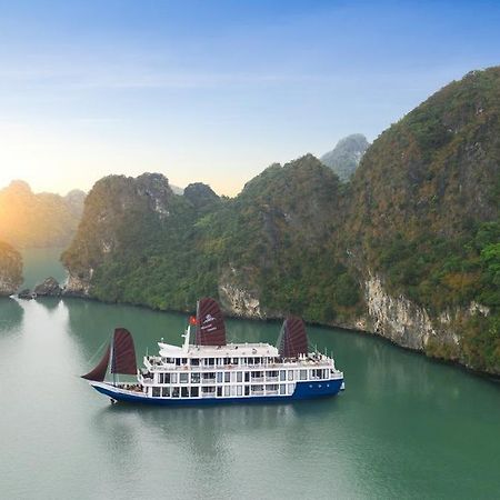 Lapinta Luxury Cruises Hotel Hạ Long-öböl Kültér fotó