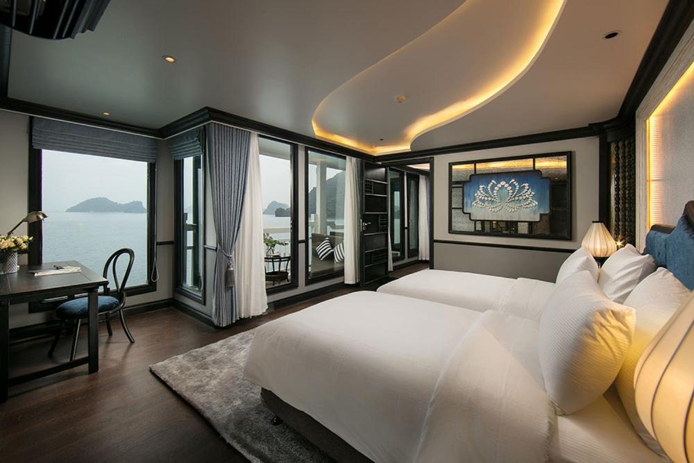 Lapinta Luxury Cruises Hotel Hạ Long-öböl Kültér fotó