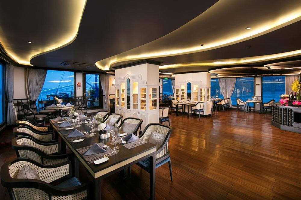 Lapinta Luxury Cruises Hotel Hạ Long-öböl Kültér fotó